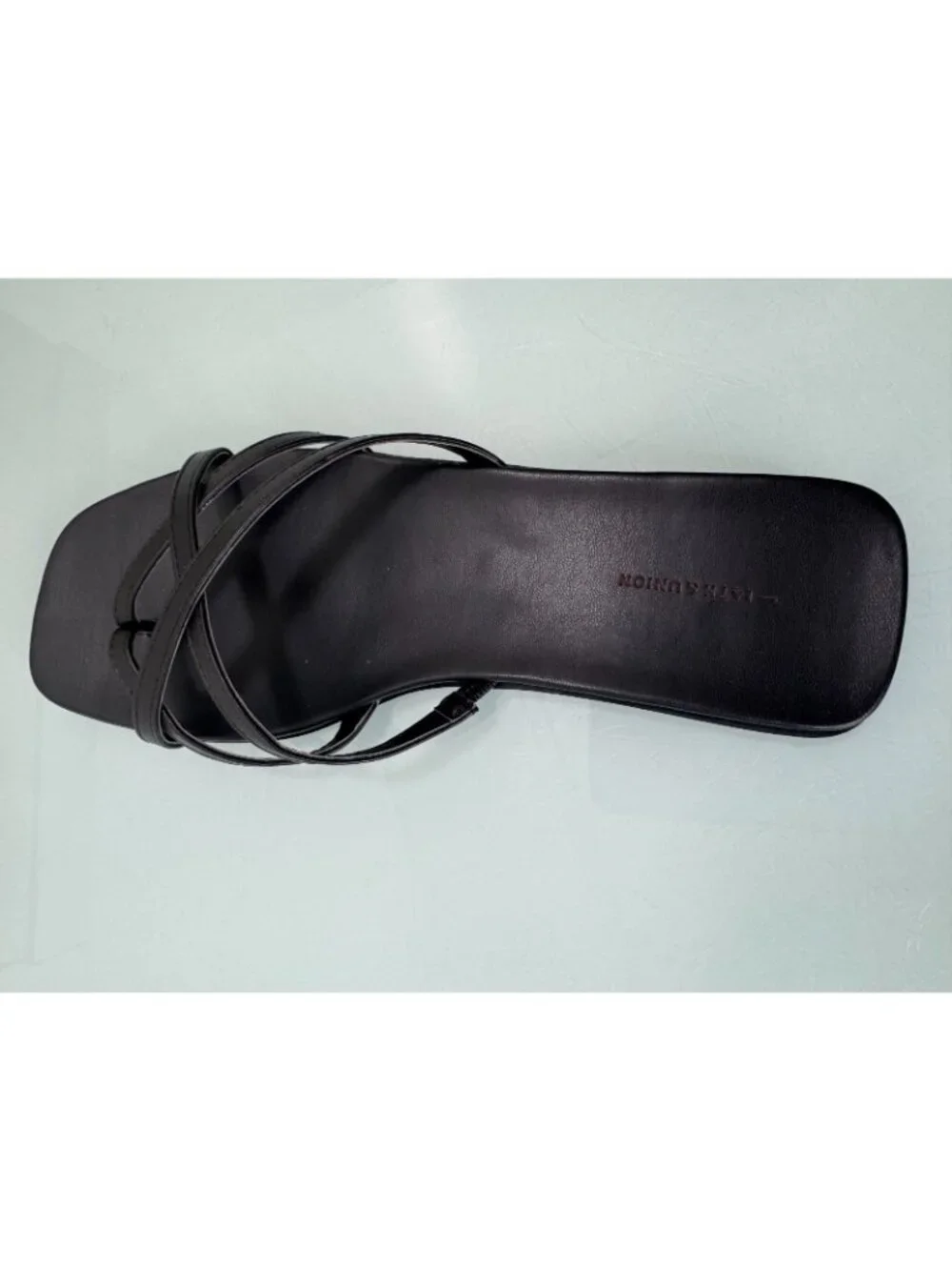 14TH and Union Caite Flat Sandals Women's Size 7.5 Black New In Box Minimalist